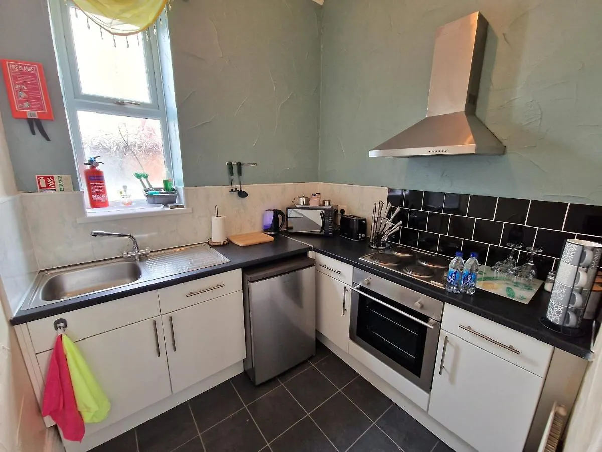 Green Paradise Apartments  Blackpool